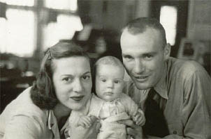 Photo of Dave, his wife Nancy and their daughter Dana.