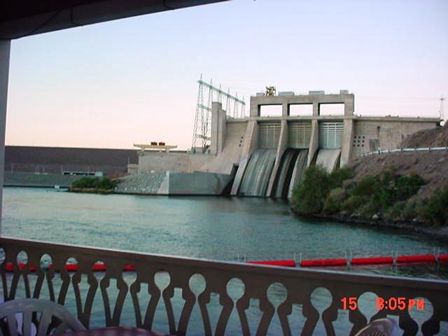 davisdam1.jpg